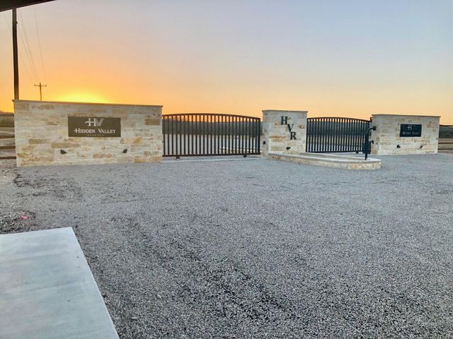 1102 Bluffview Ct, Glen Rose, TX 76043