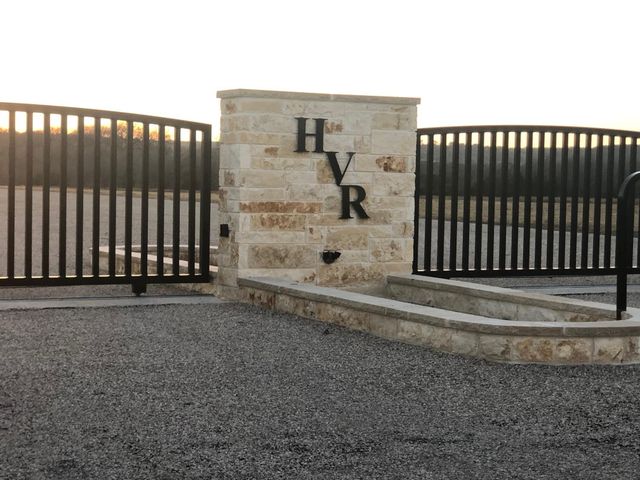 1102 Bluffview Ct, Glen Rose, TX 76043