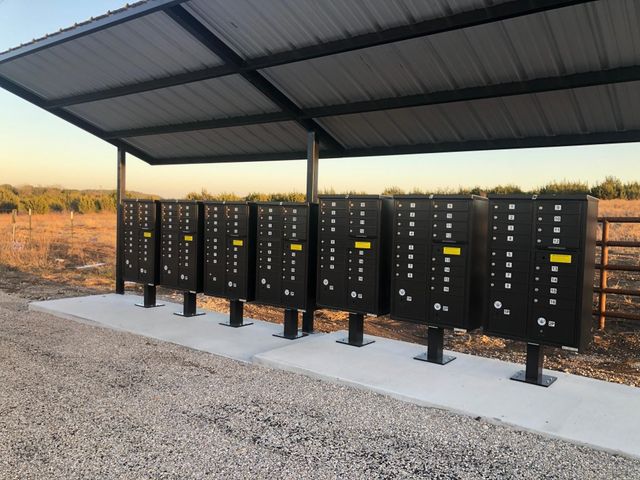 1102 Bluffview Ct, Glen Rose, TX 76043