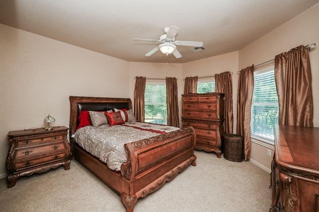 57 Cloverdale Court, Montgomery, TX 77356