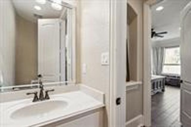 57 Cloverdale Court, Montgomery, TX 77356