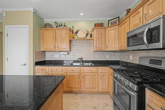 24520 SUMMER WIND COURT, Lutz, FL 33559