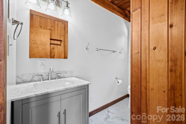 72 Ed Debruhl Road, Alexander, NC 28701