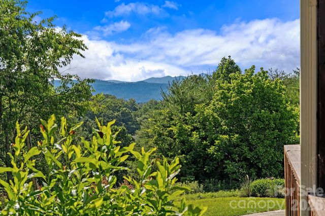 72 Ed Debruhl Road, Alexander, NC 28701