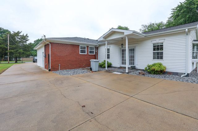 245 Babbland Drive, Paducah, KY 42003