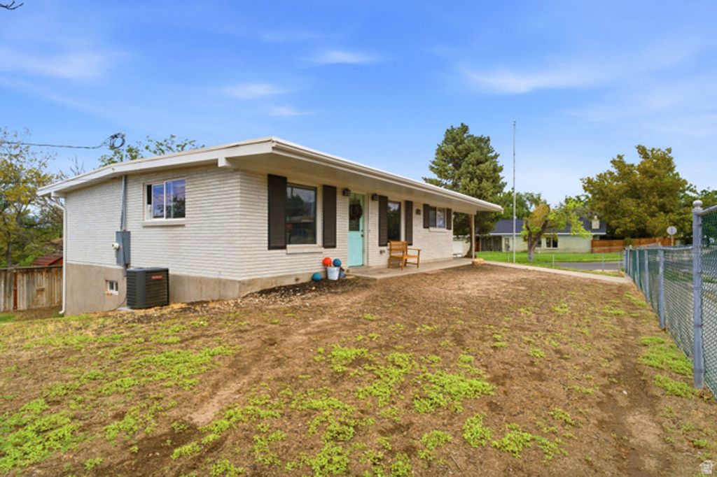 10384 S AMARYLLIS DR, White City, UT 84094 — photo 2