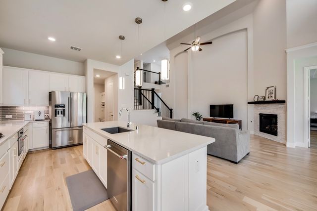8283 Vitex Avenue, Dallas, TX 75252