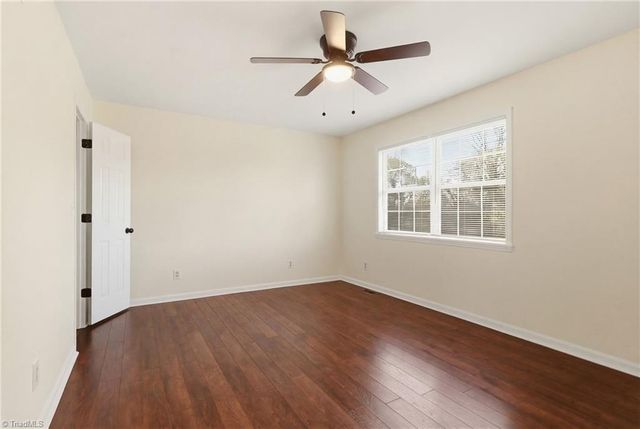 3206 Crestview Drive, High Point, NC 27260