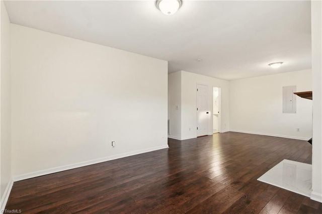 3206 Crestview Drive, High Point, NC 27260