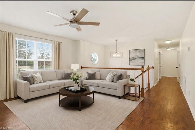 3206 Crestview Drive, High Point, NC 27260