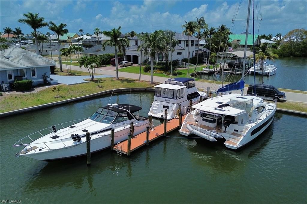 12070 Siesta DR, FORT MYERS BEACH, FL 33931 — photo 4