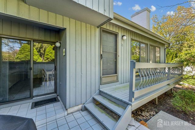 75 Linda Lane, Edison, NJ 08820