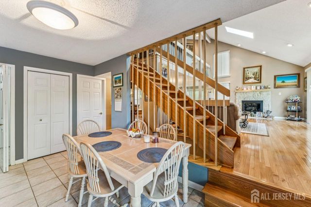 75 Linda Lane, Edison, NJ 08820