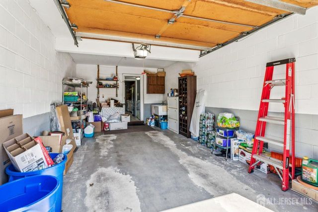 75 Linda Lane, Edison, NJ 08820