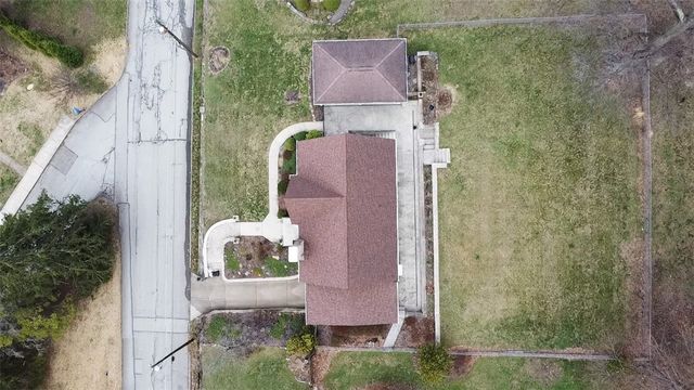 1025 Isabella Road, Connellsville, PA 15425