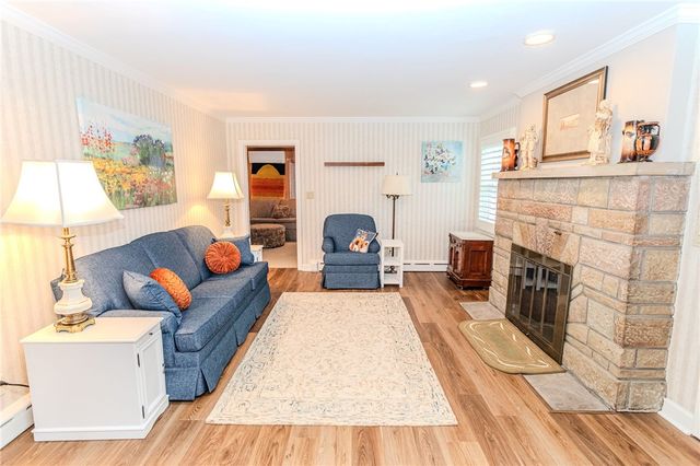 1025 Isabella Road, Connellsville, PA 15425