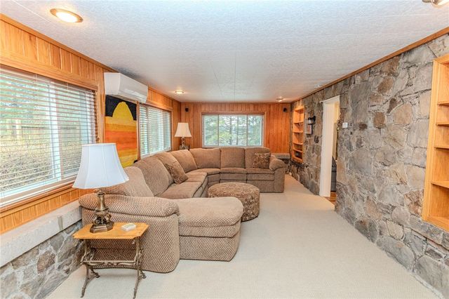 1025 Isabella Road, Connellsville, PA 15425