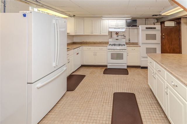 1025 Isabella Road, Connellsville, PA 15425