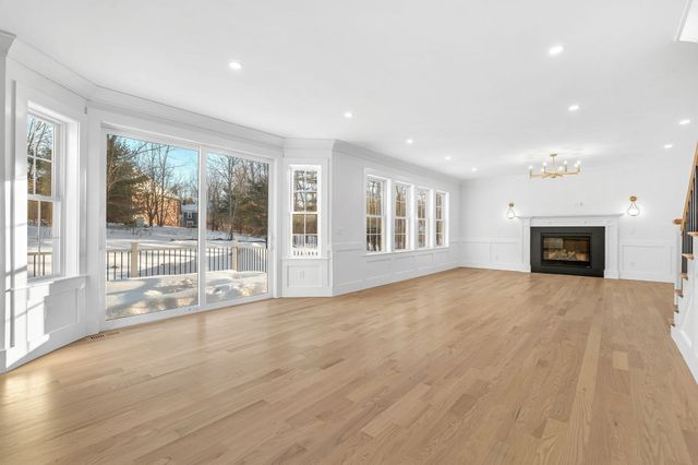 39 Sanders Lane, Bolton, MA 01740