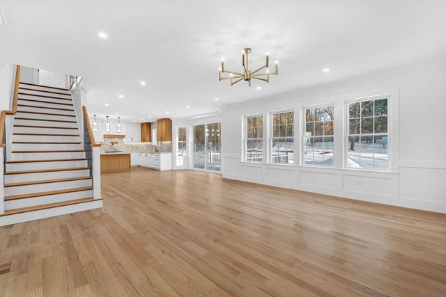 39 Sanders Lane, Bolton, MA 01740