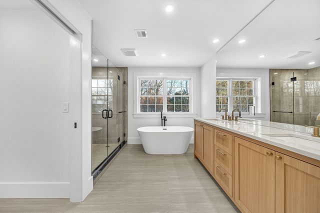 39 Sanders Lane, Bolton, MA 01740