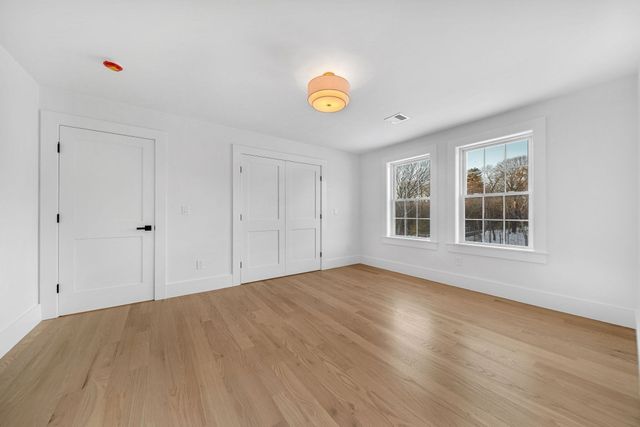 39 Sanders Lane, Bolton, MA 01740