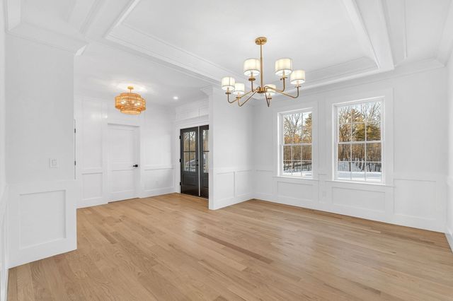 39 Sanders Lane, Bolton, MA 01740