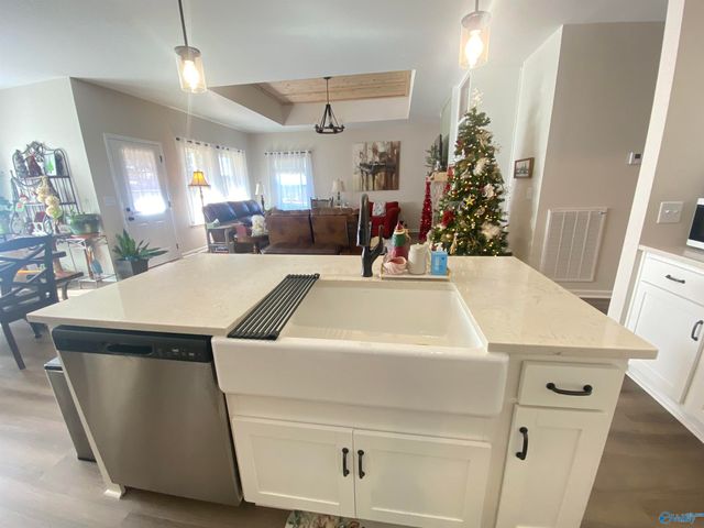 13 Kaylee Loop Road, Hartselle, AL 35640