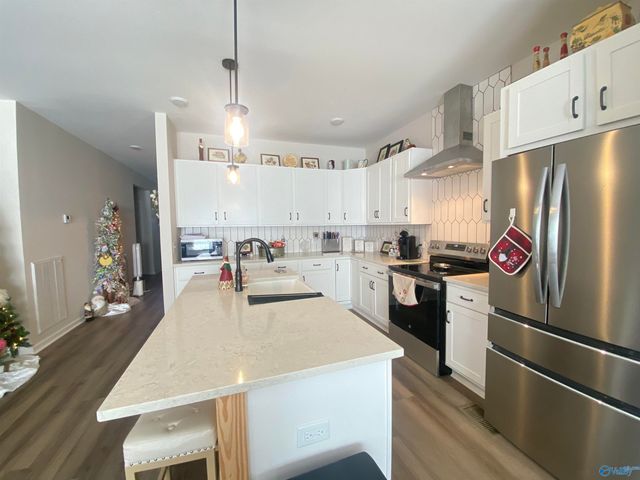 13 Kaylee Loop Road, Hartselle, AL 35640