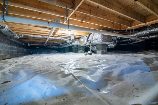 13 Kaylee Loop Road, Hartselle, AL 35640