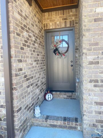 13 Kaylee Loop Road, Hartselle, AL 35640