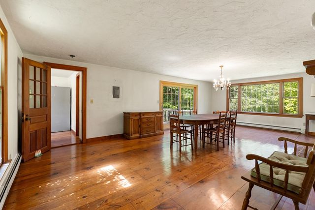 220 Essex St, Lynnfield, MA 01940
