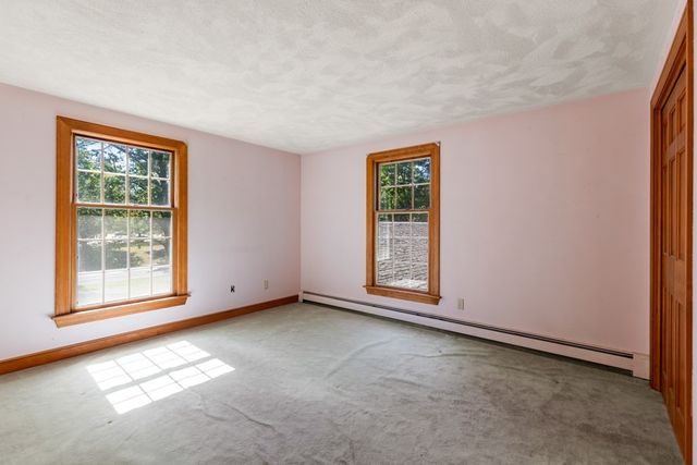 220 Essex St, Lynnfield, MA 01940
