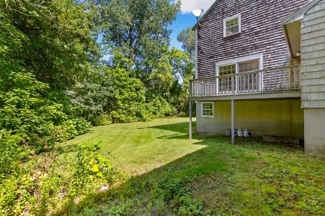 220 Essex St, Lynnfield, MA 01940