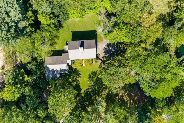 220 Essex St, Lynnfield, MA 01940