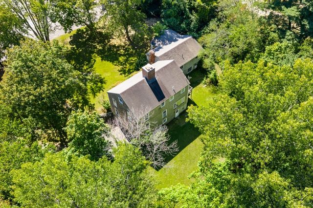 220 Essex St, Lynnfield, MA 01940
