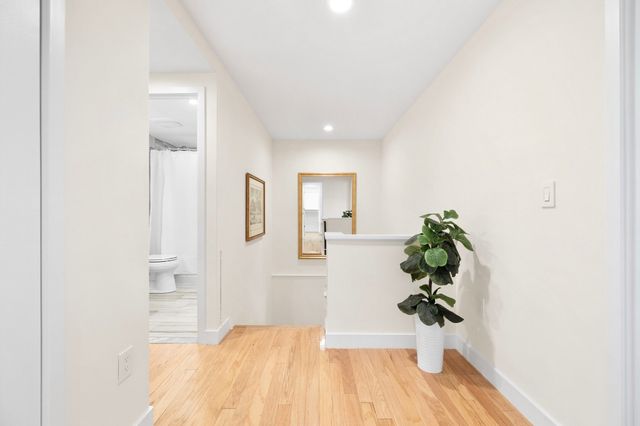 47 Harvard St B403, Boston, MA 02129