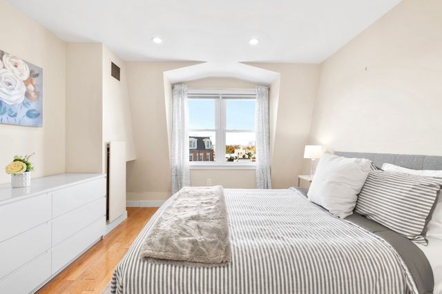 47 Harvard St B403, Boston, MA 02129