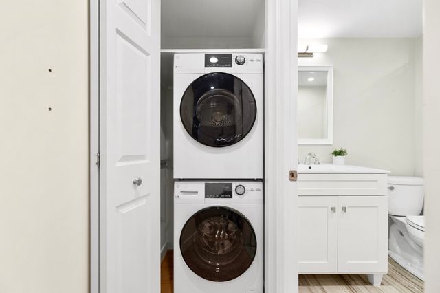 47 Harvard St B403, Boston, MA 02129