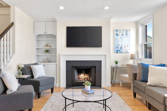 47 Harvard St B403, Boston, MA 02129