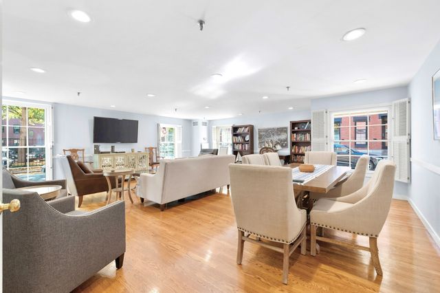 47 Harvard St B403, Boston, MA 02129