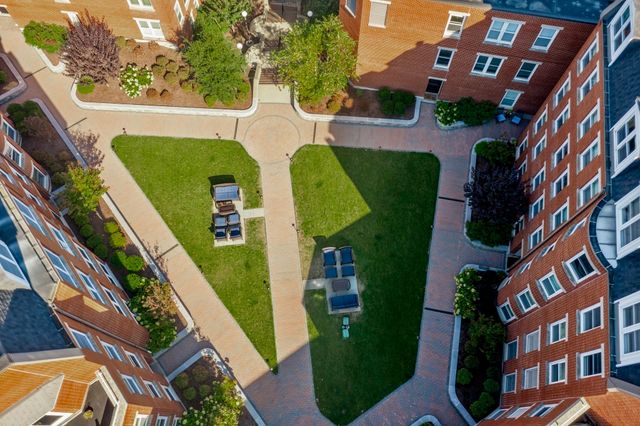 47 Harvard St B403, Boston, MA 02129