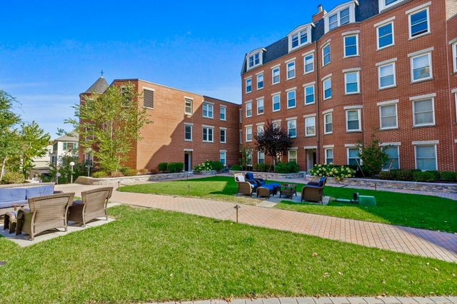 47 Harvard St B403, Boston, MA 02129