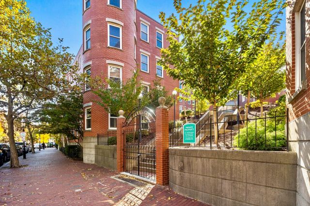 47 Harvard St B403, Boston, MA 02129