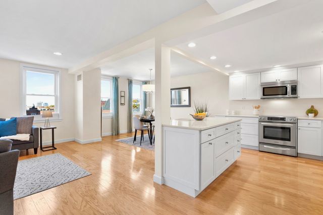 47 Harvard St B403, Boston, MA 02129