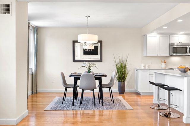 47 Harvard St B403, Boston, MA 02129