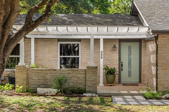 908 Merritt DR, Lockhart, TX 78644