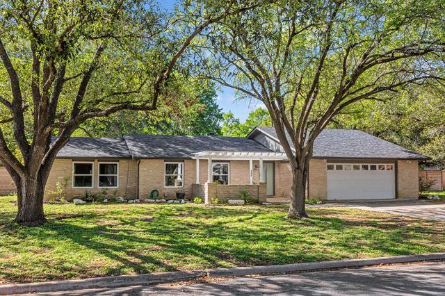 908 Merritt DR, Lockhart, TX 78644