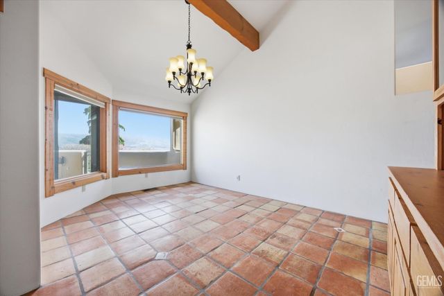 28221 Cumberland Road, Tehachapi, CA 93561