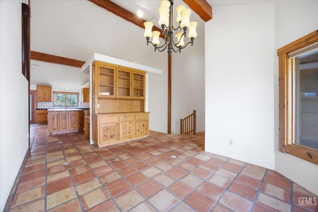 28221 Cumberland Road, Tehachapi, CA 93561